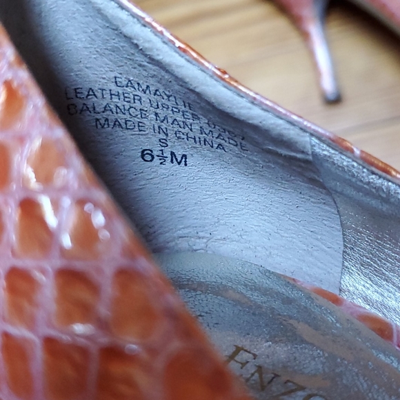 Heels - Picture 11 of 11